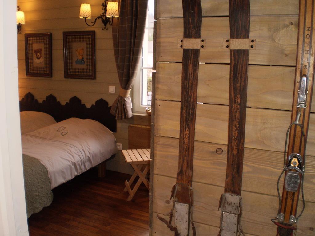Chambres D'Hotes Le Clos Des Lesses Fresse-sur-Moselle Rum bild